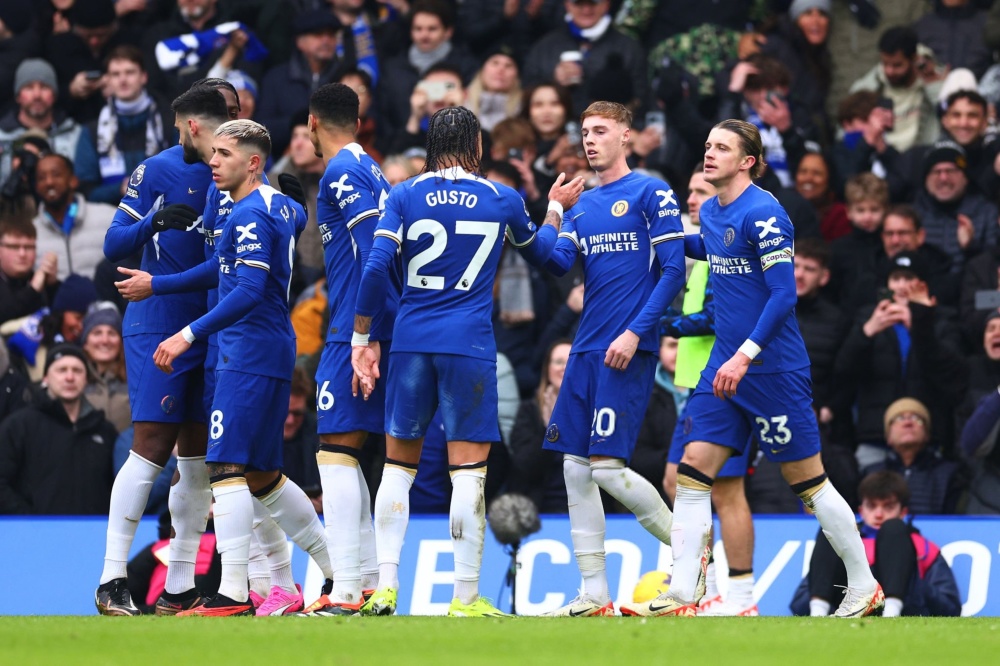 武汉三镇球员邓涵文离队加盟云南玉昆，结束本赛季征程。