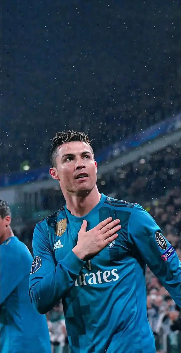 都体：米兰在关注布雷斯特左闸洛科，他是本赛季法甲抢断王