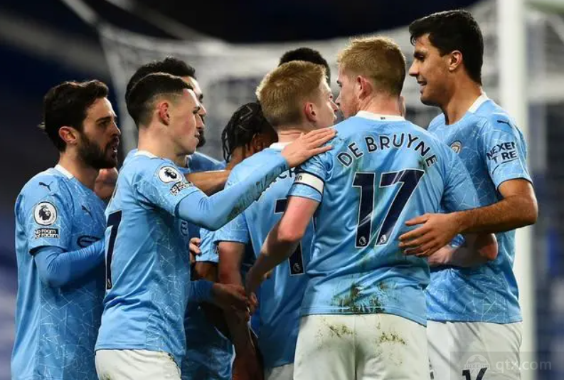 新鹏城推出与深圳本土潮流品牌COSTS联名限定球衣，售价799元