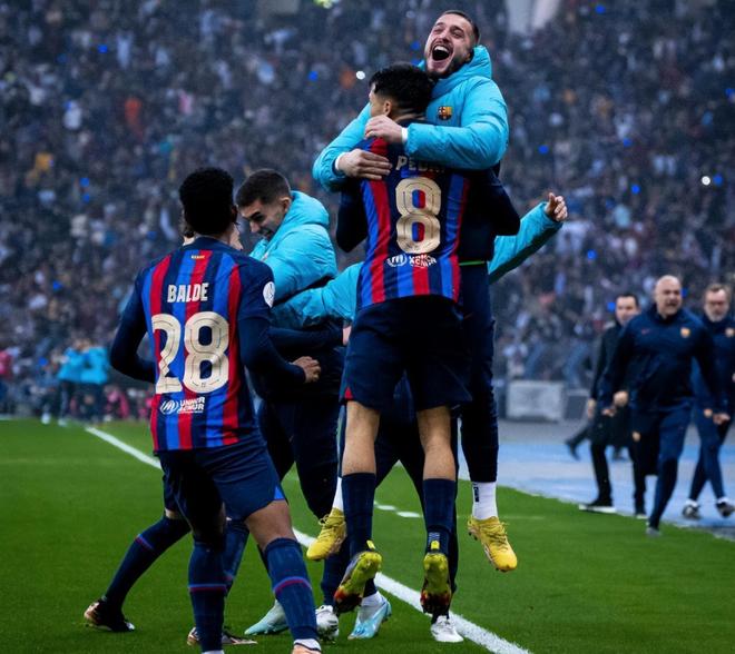 足球英超球队高薪续约门将，球迷满意