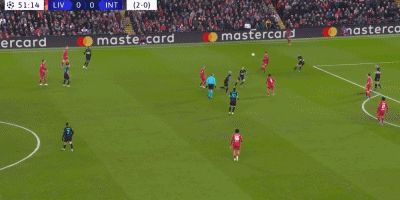 国脚助攻完成制胜球，球迷沸腾