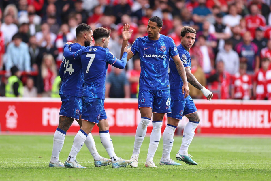 生涯最差一战！浓眉仅得2分，创出场超20分钟最低得分纪录