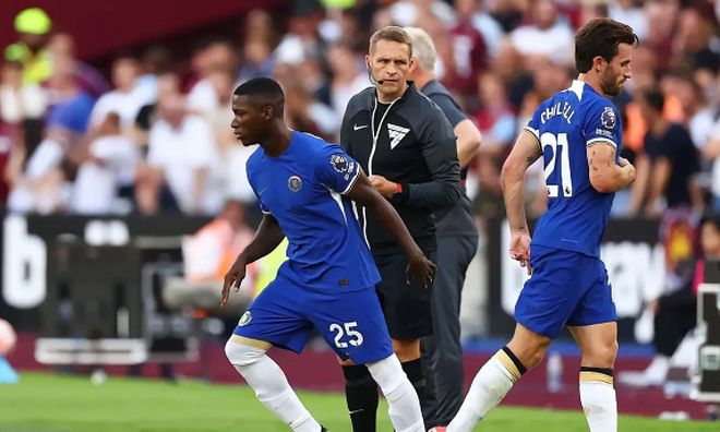 41岁罗本已成为职业板网球手，拥有3个积分世界排名第1980位