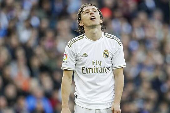 果然！利兹联主场3-1爆冷击败切尔西，利物浦范戴克和萨拉赫下滑