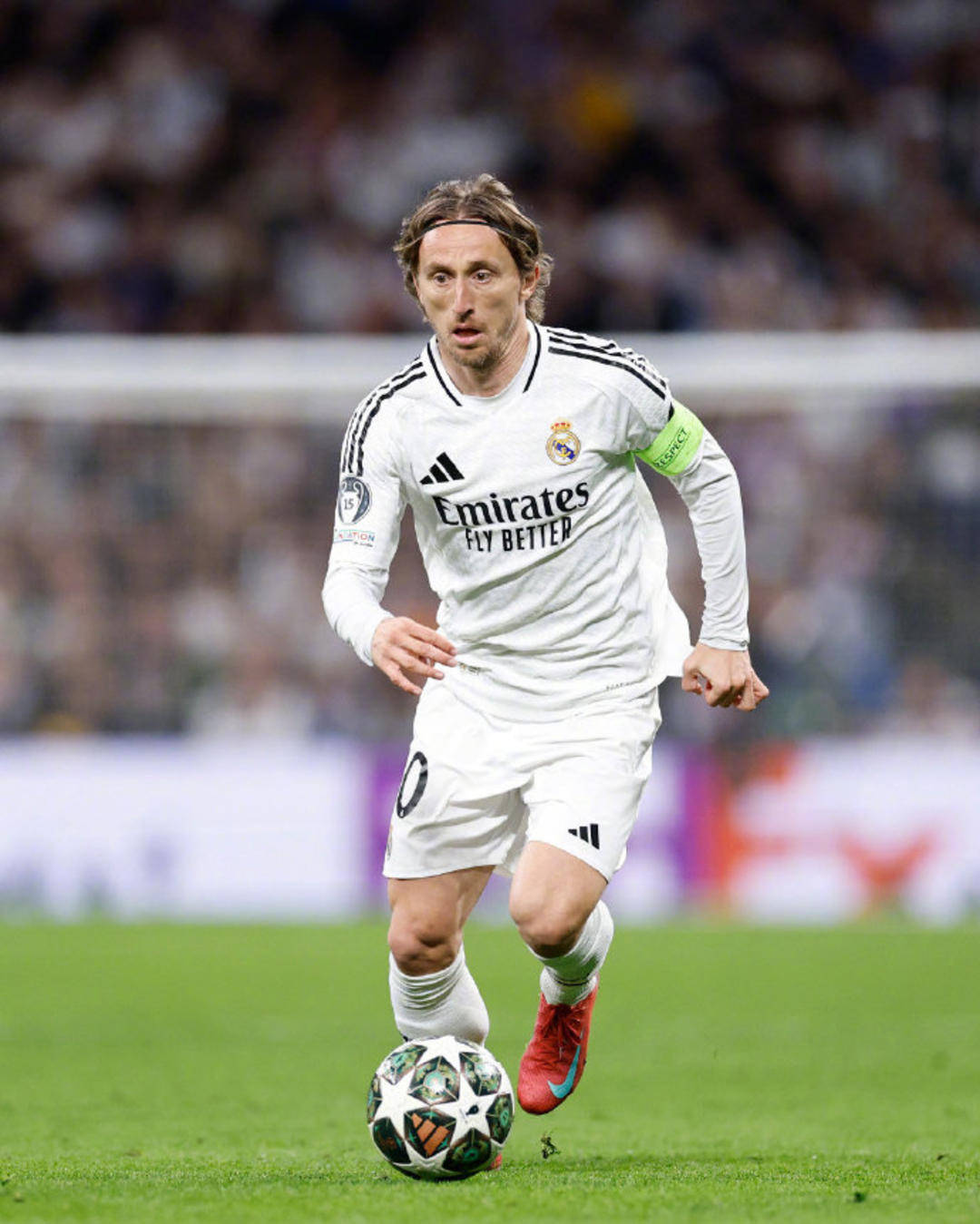 詹姆斯三节战罢得6分，距离连续1298场得分上双还差4分